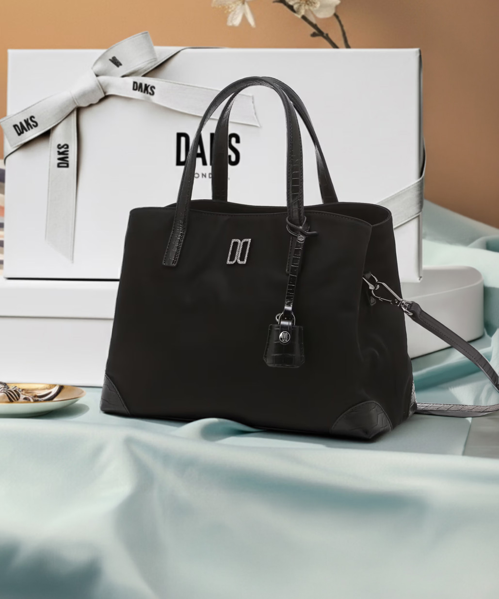 닥스악세서리, 헤지스악세서리,