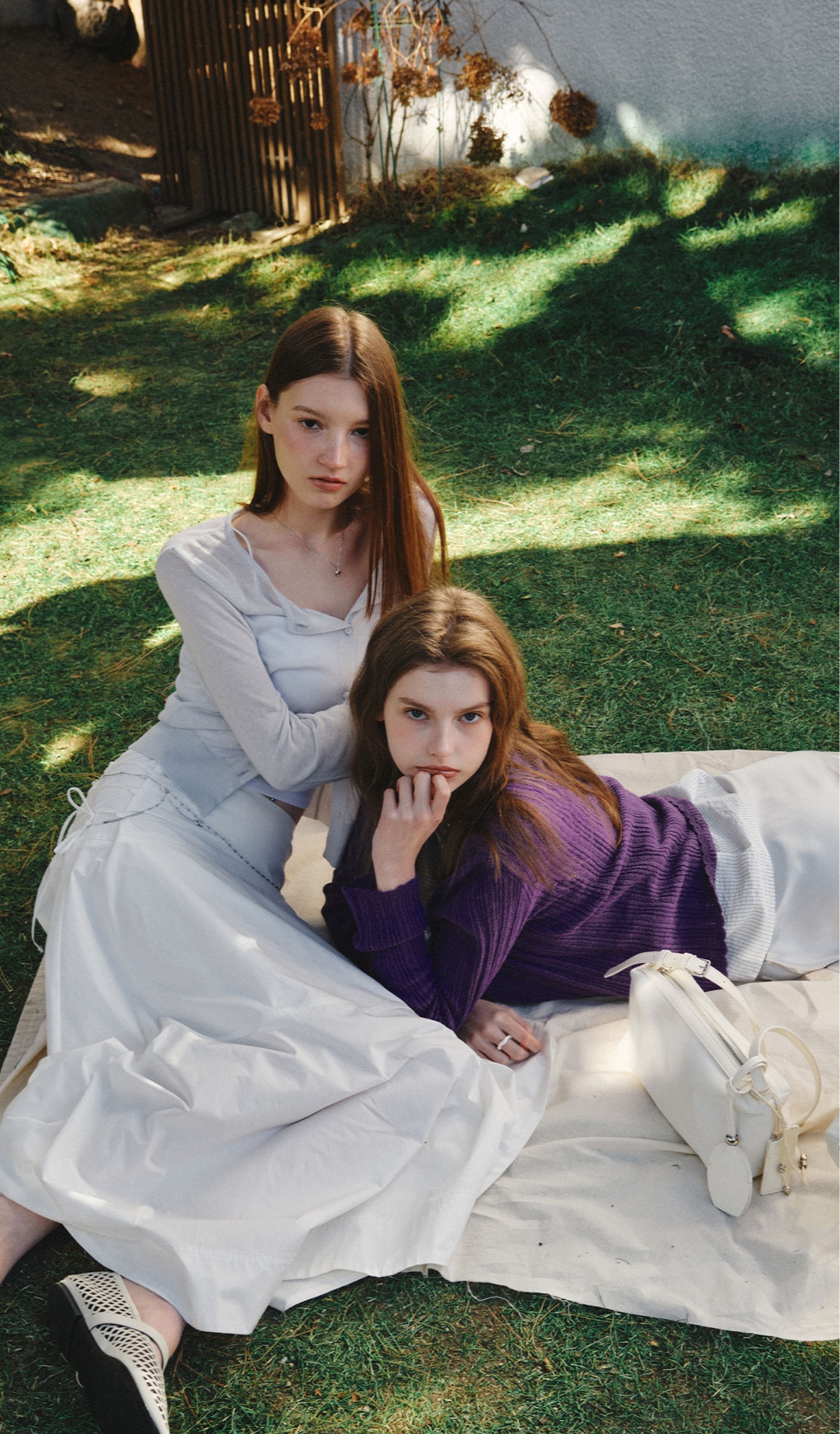 blured_26SPRING
COLLECTION