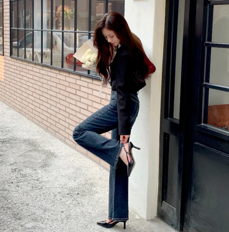 데일리룩부터 하객룩까지
빈트 세미 부츠컷 팬츠