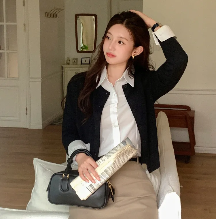 깔끔하고 클래식한
오마쥬 라운드 가디건