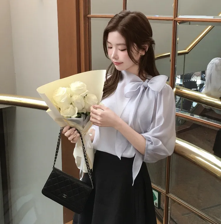 봄이랑 찰떡
로이 리본 블라우스