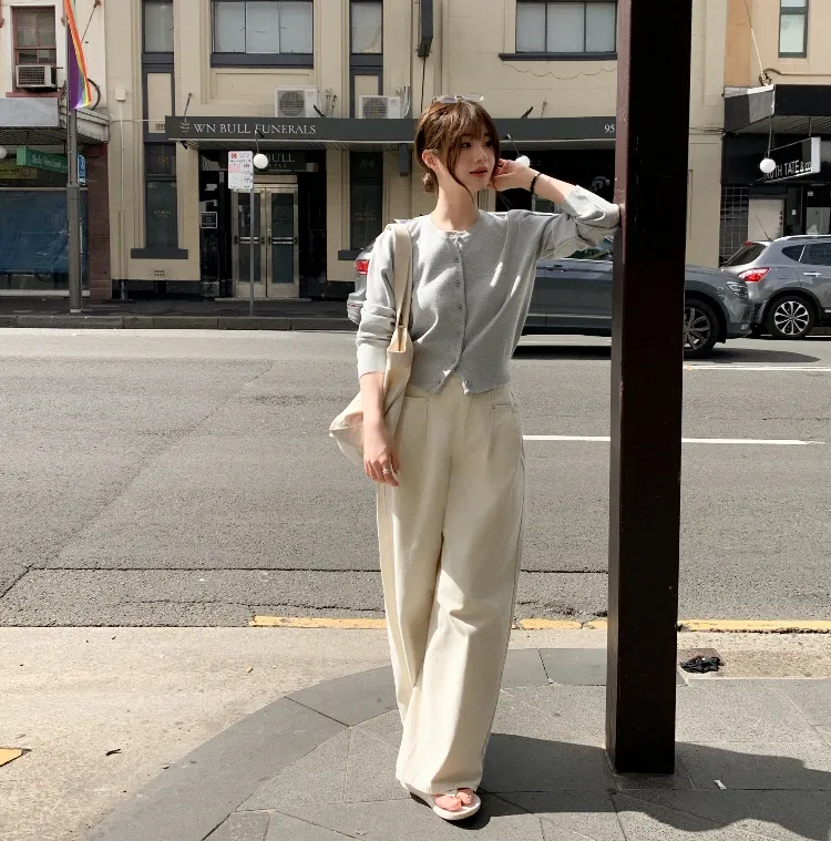 편한 무드 가득
2타입 펜던트 가디건