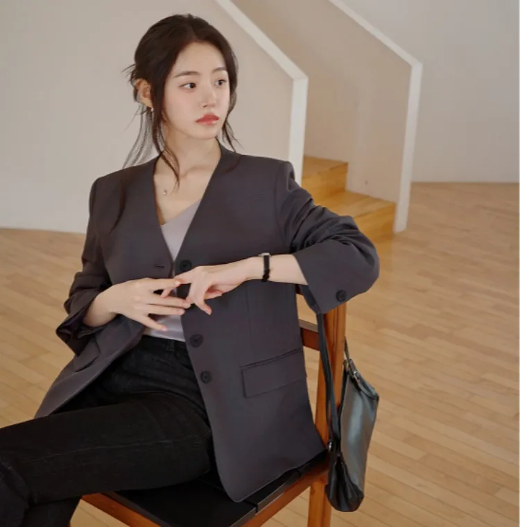 우아한 무드 가득
빌로드 스트랩 자켓