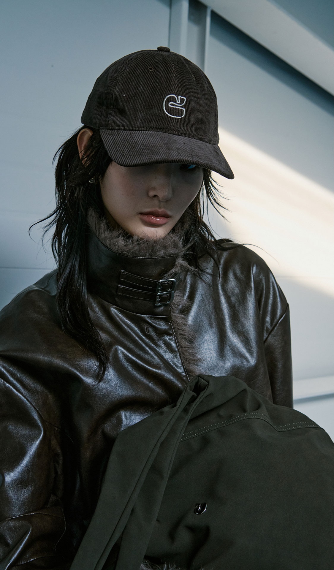 blured_CARLYN
25'WINTER