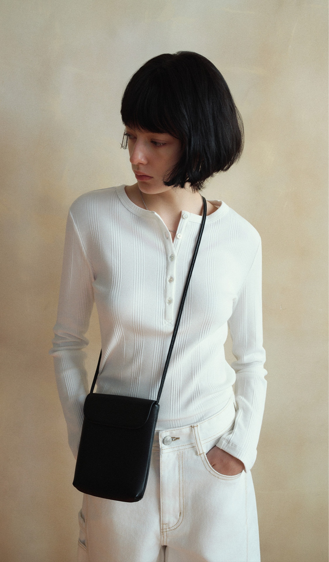 blured_BEST 티셔츠
기본티부터 그래픽까지