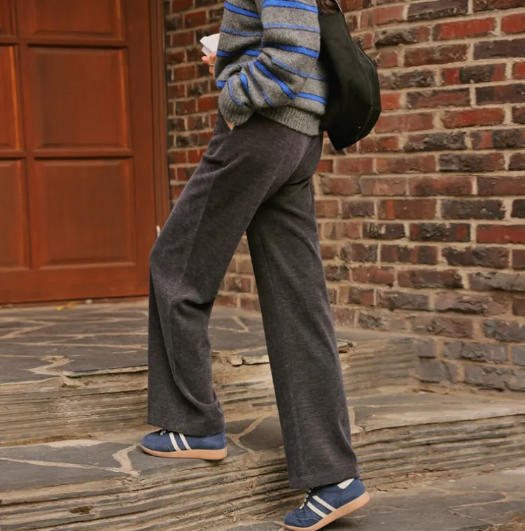 넌 오들오들~난 후끈후끈
실키 코듀로이 슬랙스