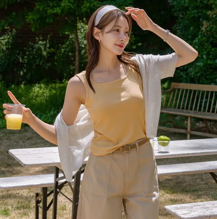 폭염주의보에 뭐입지?
난 1+1 나시입지~~~