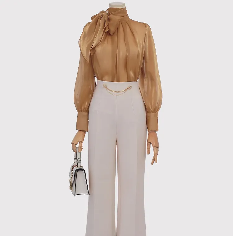 글로시스카프넥 블라우스
연말룩, 하객룩 추천