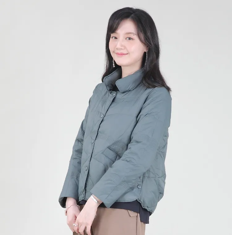 카라 경량 오리털 패딩