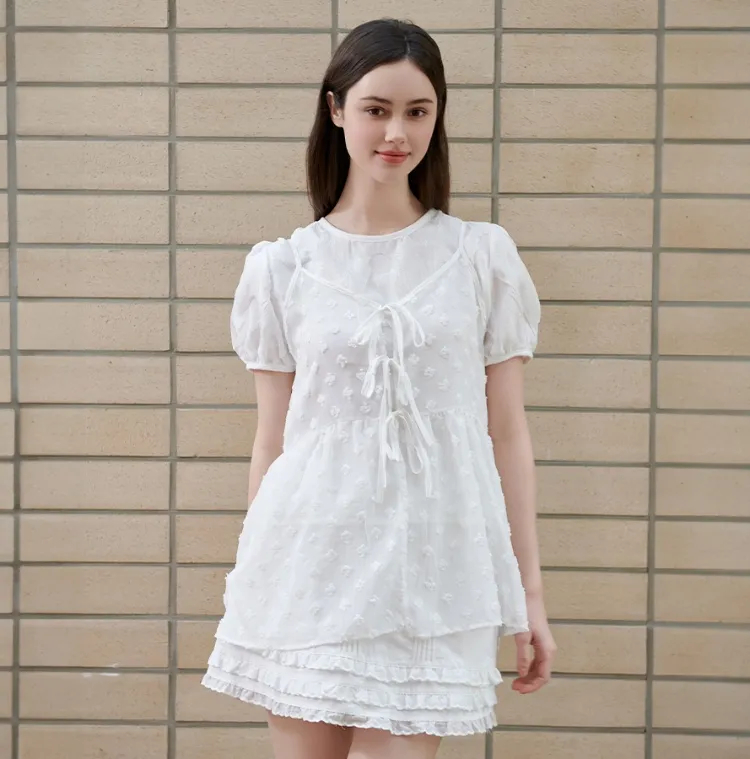 Quiet Bloom 
일상의 온도