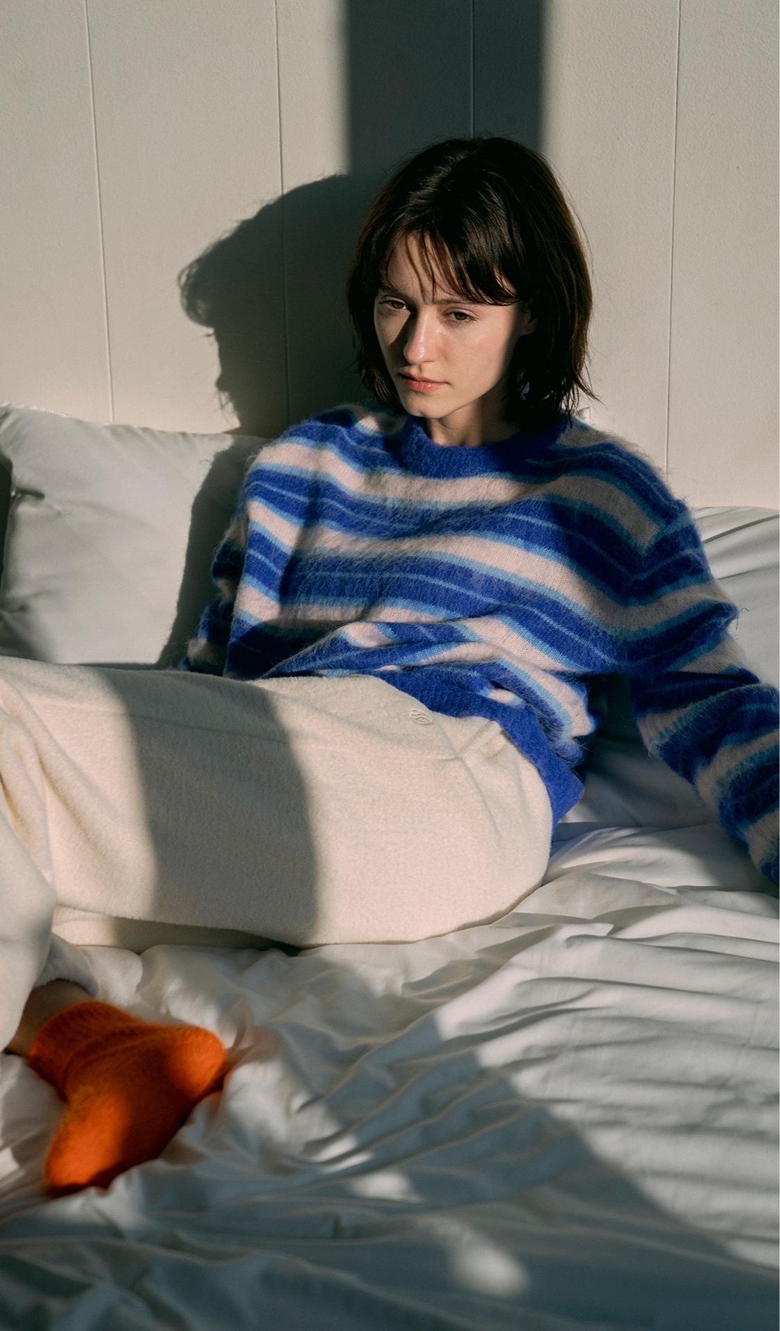 blured_ 
헤어리한 소재감