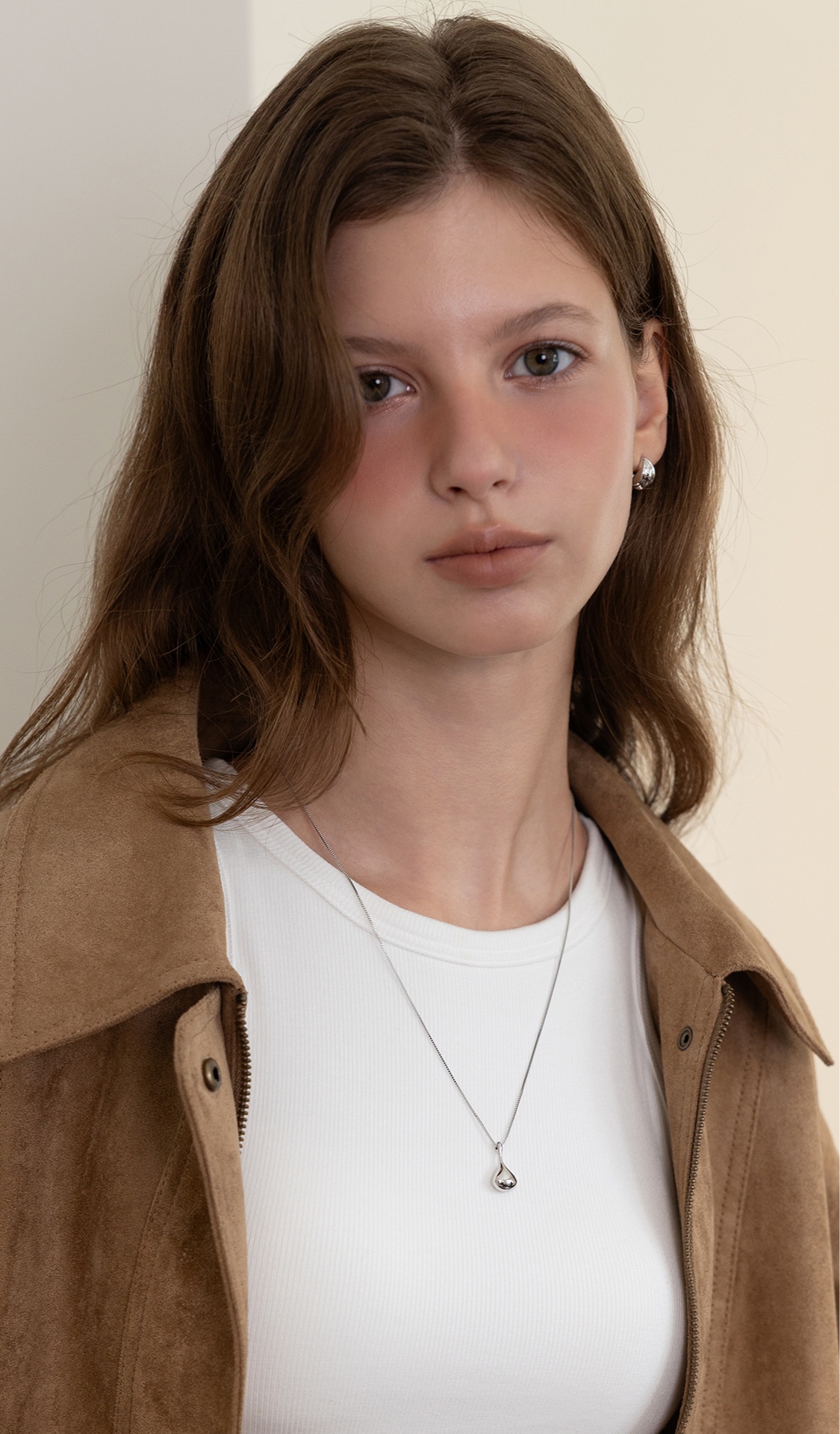 blured_포인트 주얼리
타티아나 25FW