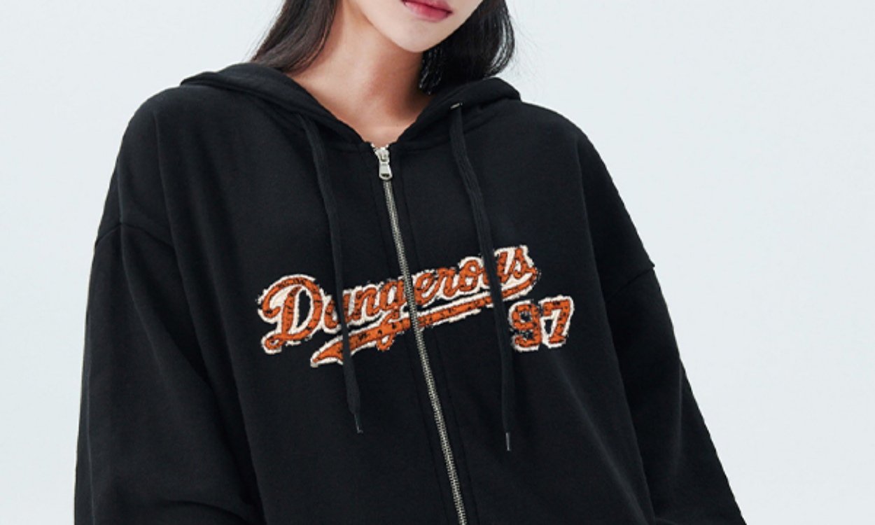 DNG
고퀄 3단쭈리 후드집업