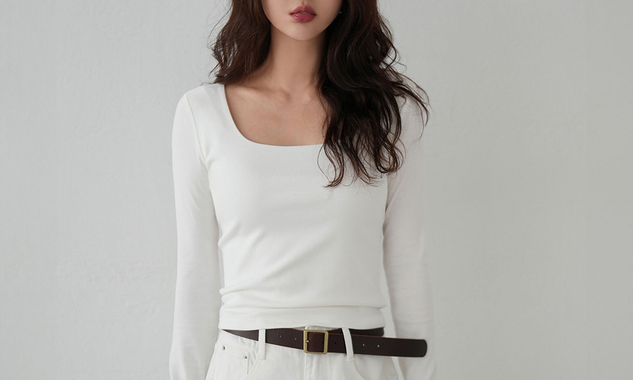 이너 1위!
Claire 티셔츠