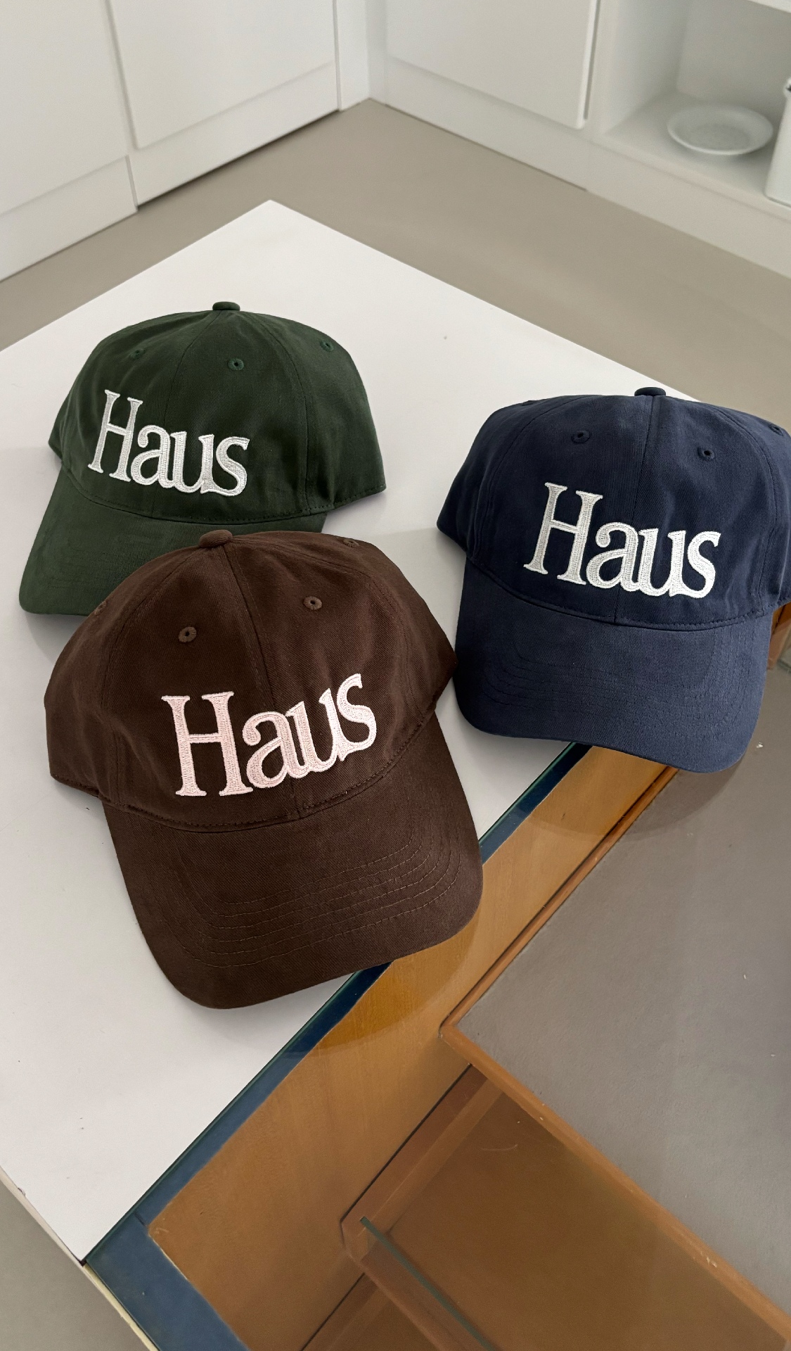 blured_두마로 26SS 발매
봄신상 베이직 볼캡