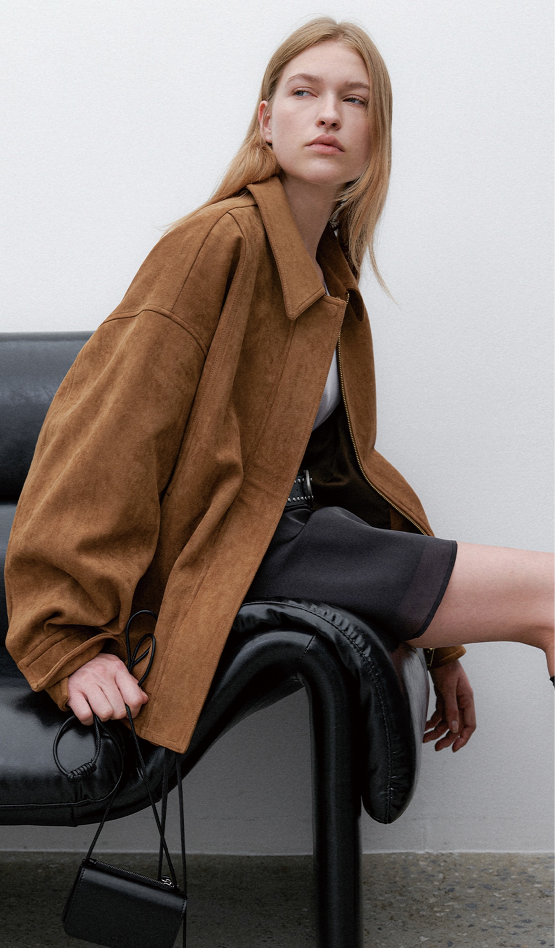 blured_AtelierNain
THE ARCHIVE