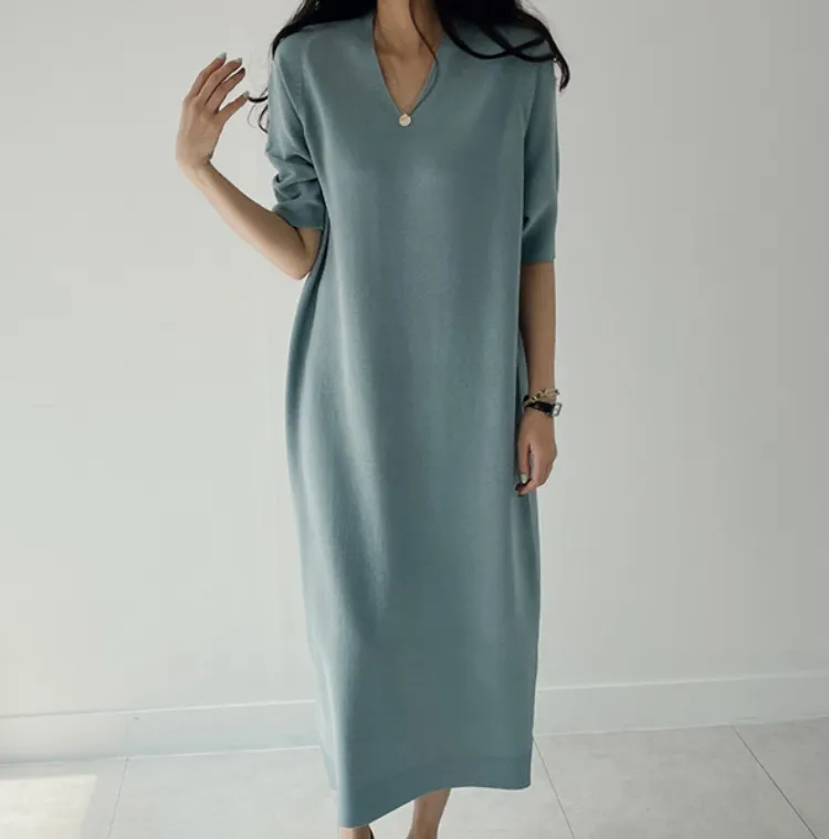 여성스런 무드의
반팔 니트 원피스 