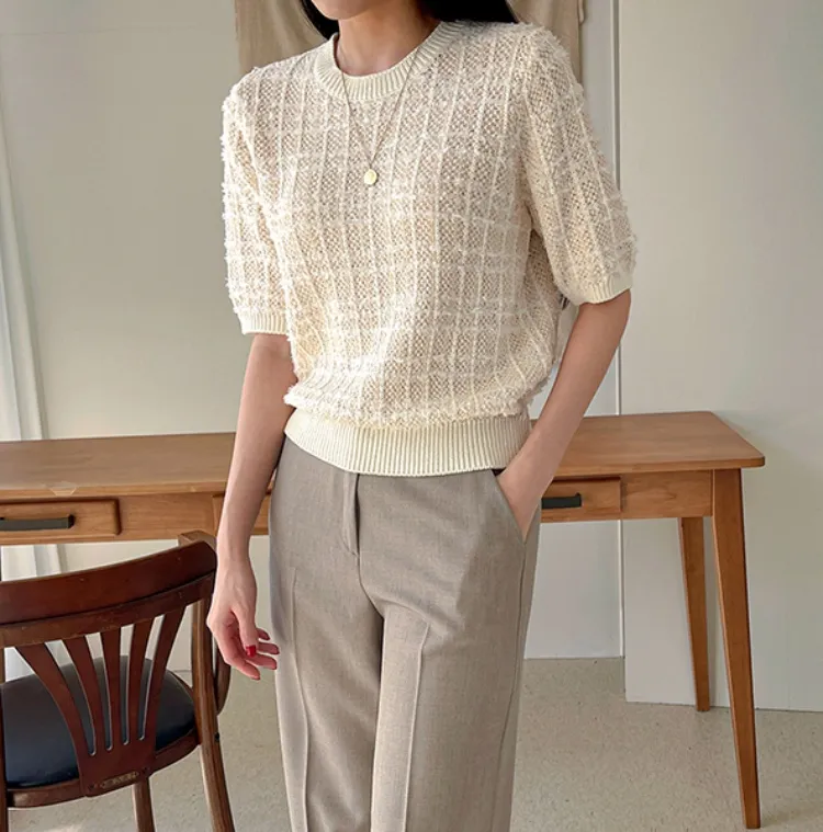 트위드 스타일의
여름 반팔 니트