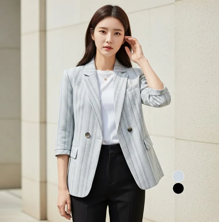 세련된 스트라이프 패턴
7부 소매 기장