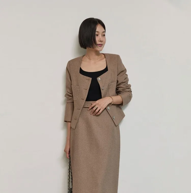 Special Day
로아 벨트 트위드 셋업