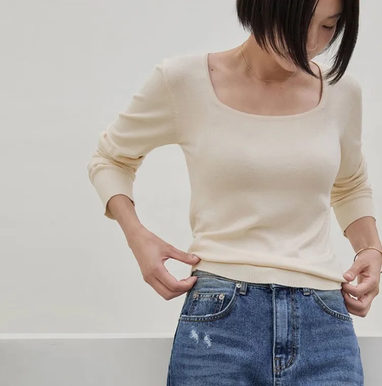 썸머 knits
마일드 스퀘어넥 니트