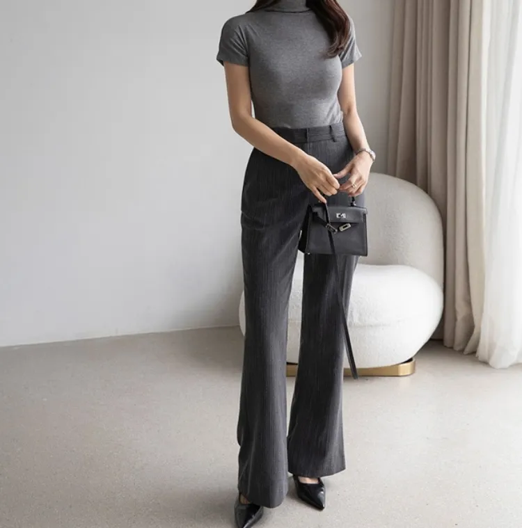 PANTS MOOD
자연스럽게 완성되는 핏