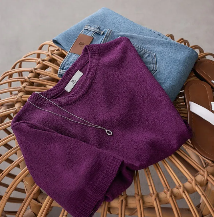 Knit
플럼 솔리드 니트