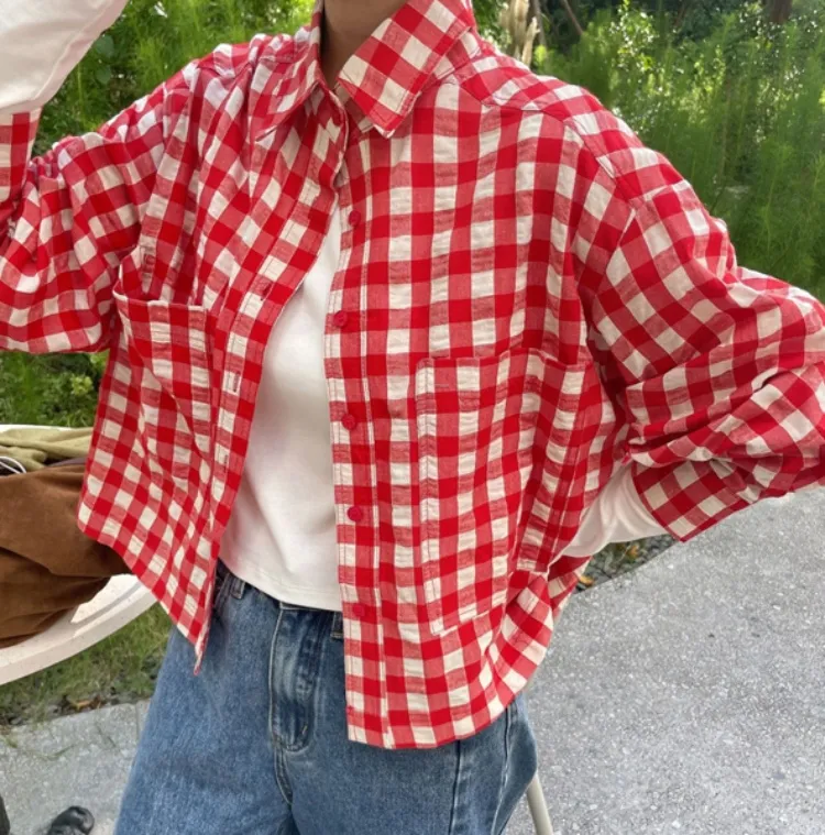 여유로운 오버핏의 
활용도 높은 체크 셔츠
