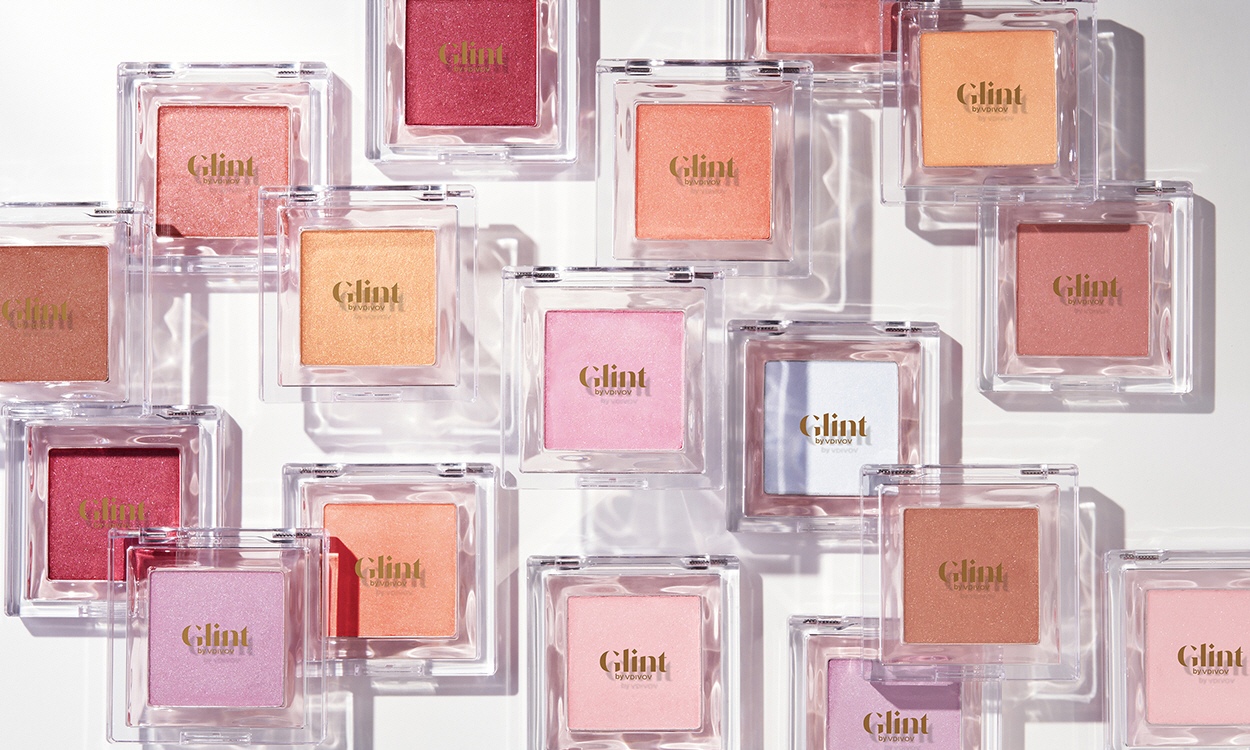 맑고 청량한 수채화 발색
베이크드 블러쉬