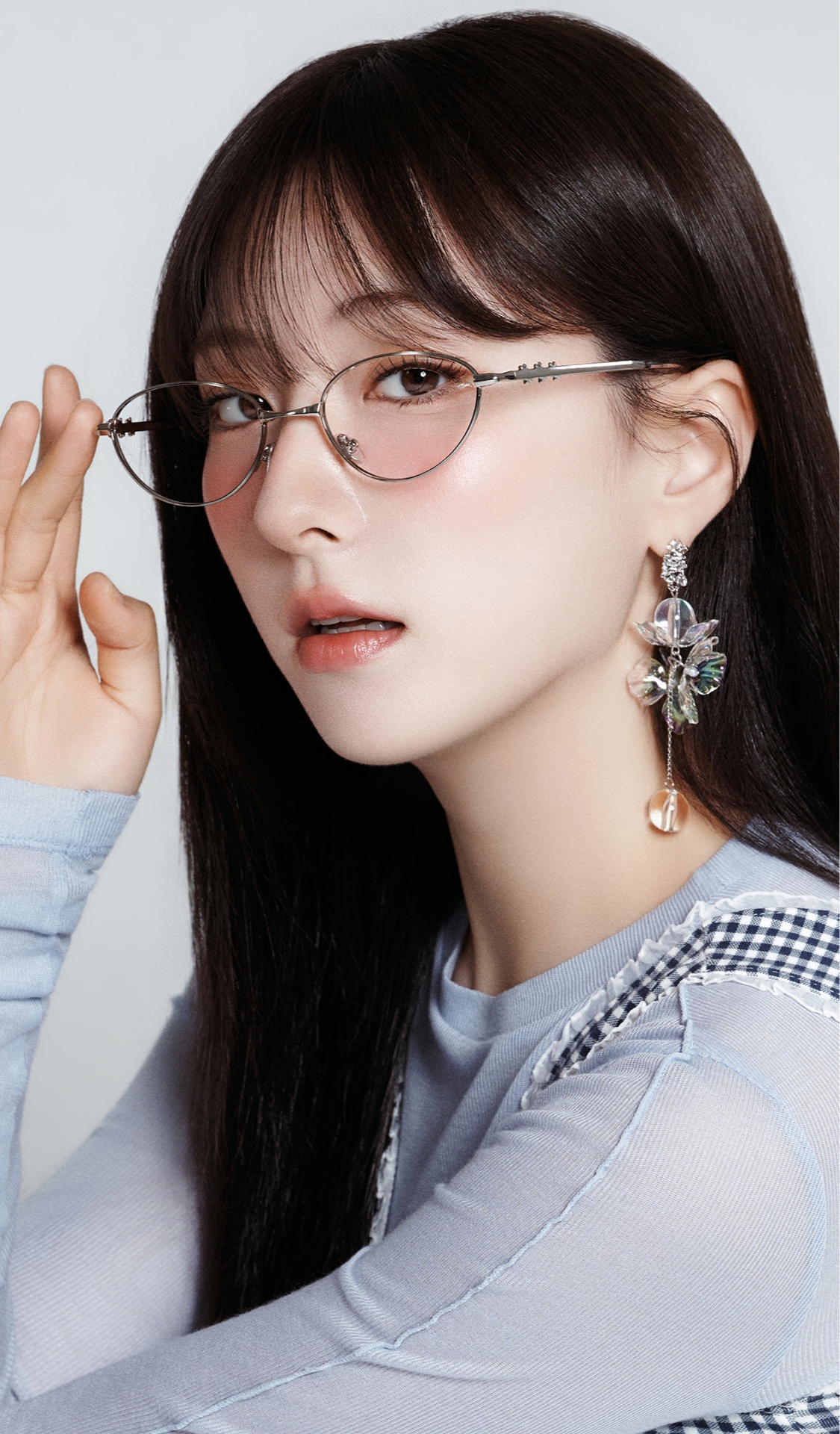 blured_MOOD FRAME
시선이 머무는