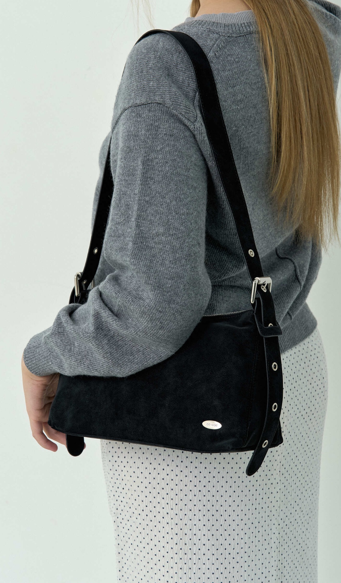 blured_25FW 신상
헤이즈 숄더백