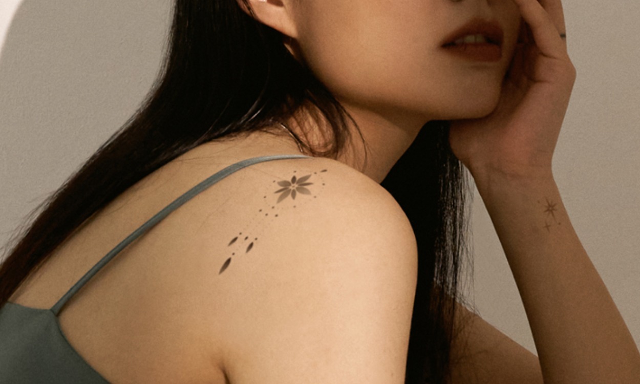 리얼타투와 가장 유사한
드라이 타투스티커