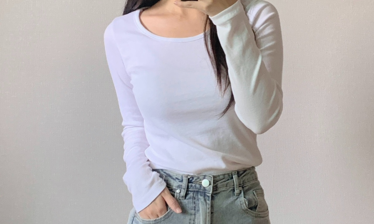 기본티는 이거로 끝!
여리 쫀쫀 레이어드티