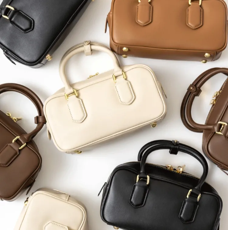 ROABELLA 신상
천연 소가죽 레더 싱글백