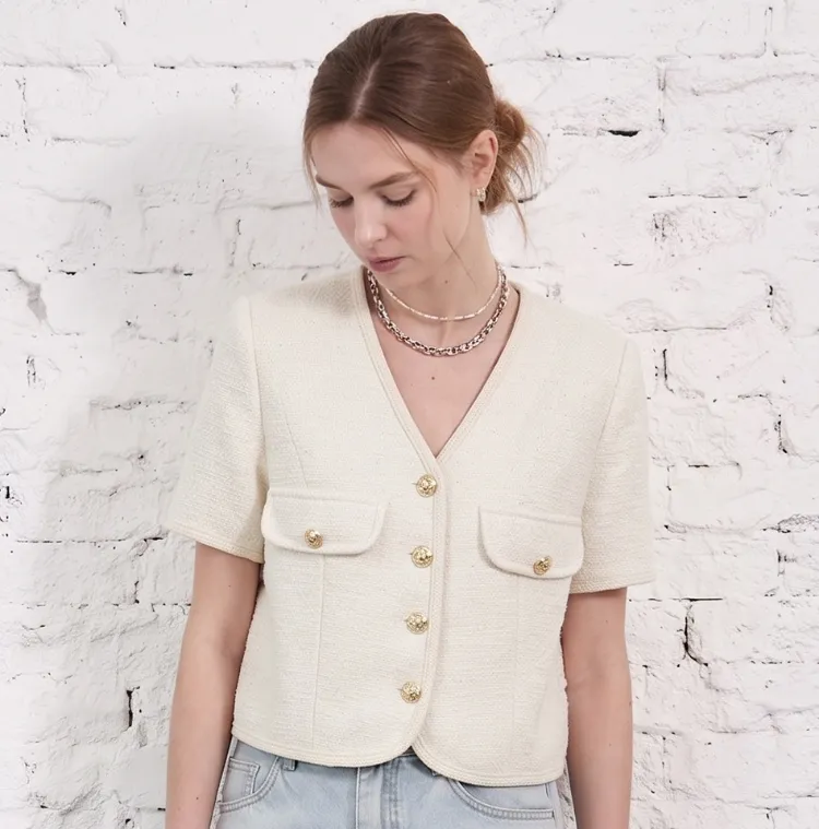 일상을 빛나게 할 패션
반팔 트위드 자켓