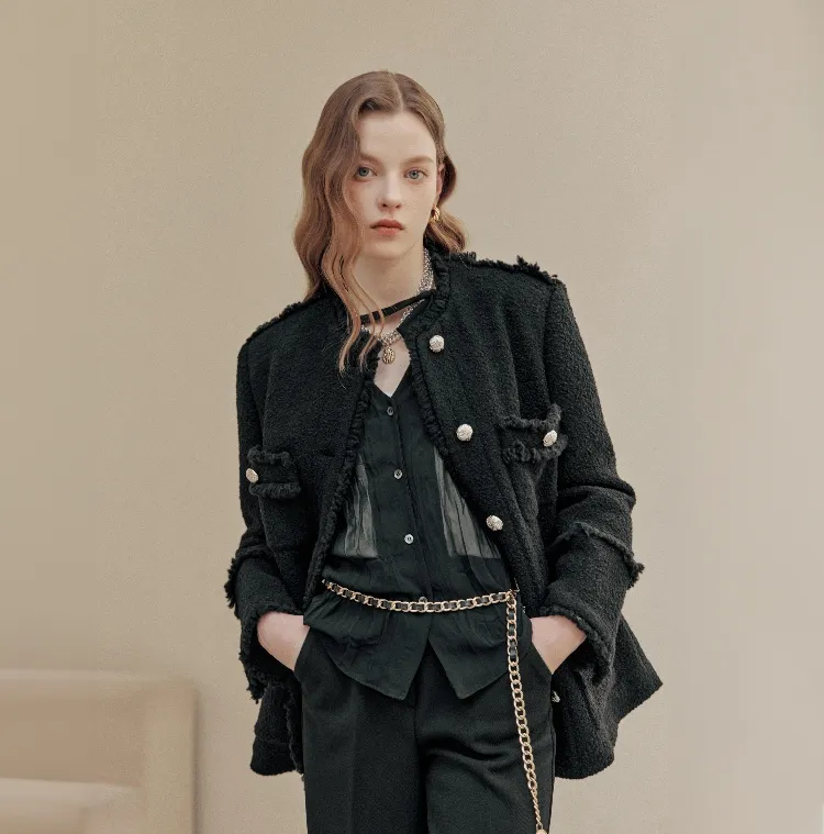 울 부클레 텍스처
모임룩을 위한 자켓