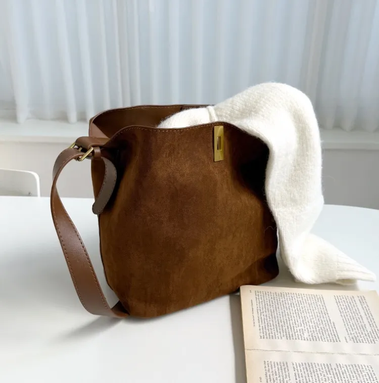 New!
지금 뜨고있는 아이템