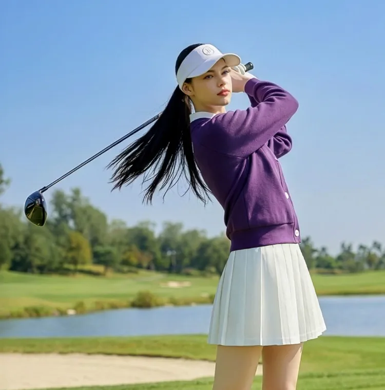 일상과 필드에서도 
편안한 올밴딩 스커트