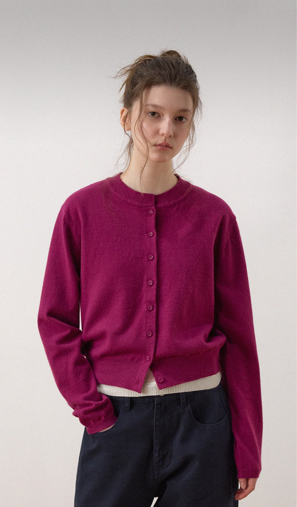 blured_HANE
봄을 담은 니트