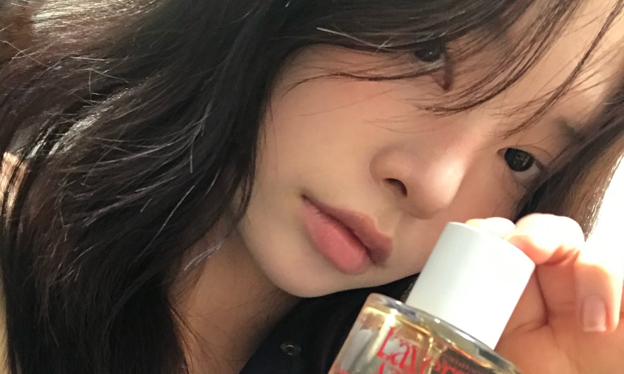 깊은 공기를 닮은
편안하고 포근한 머스크