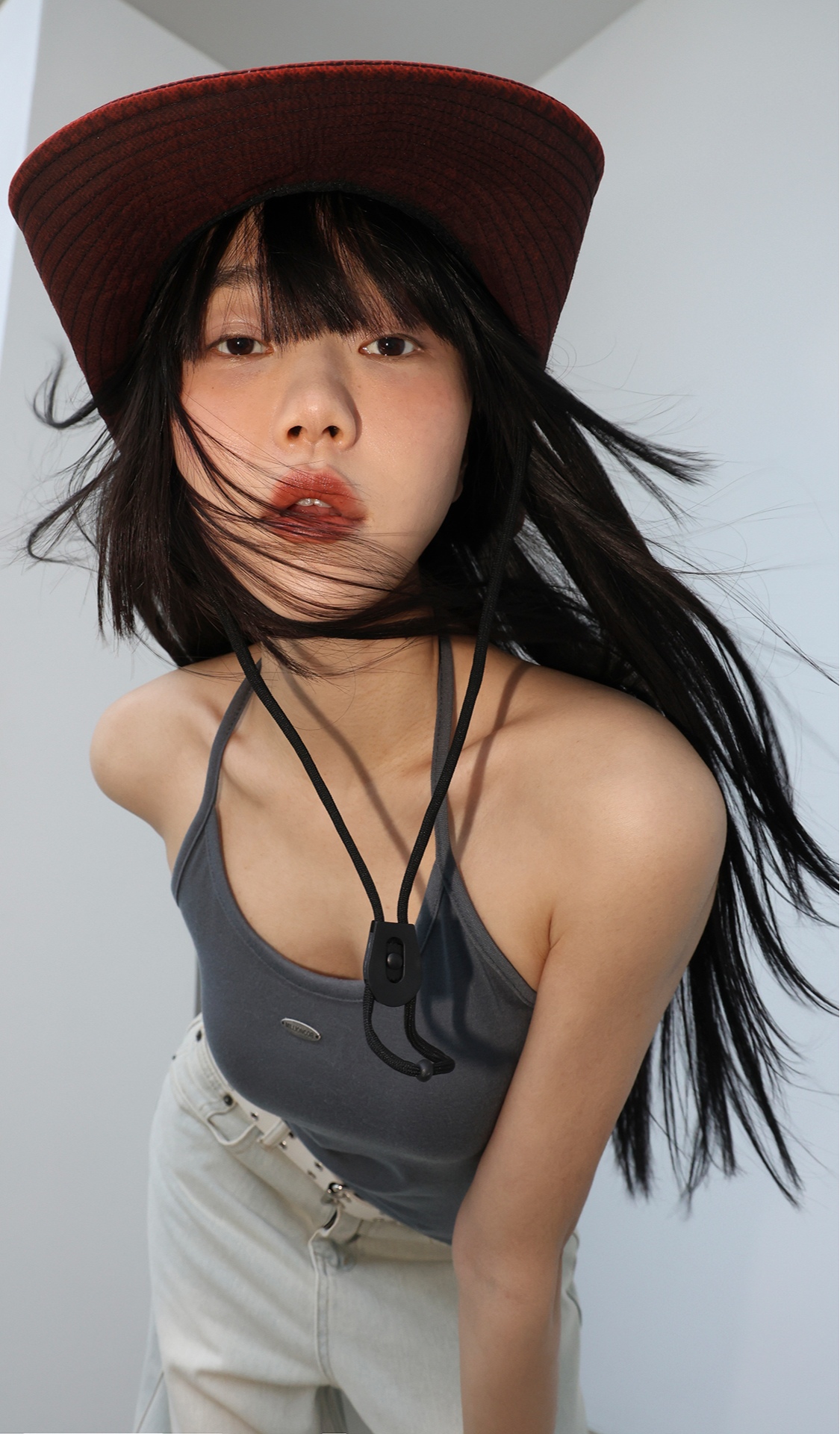 blured_MILLIONCOR
MILLIONCOR