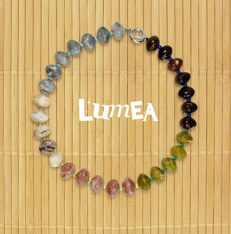 오늘의 무드는 LUMEA
기분까지 스타일링