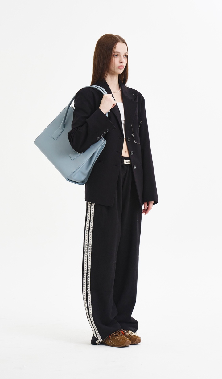 blured_내가 찾던 빅백 
수납력 MAX