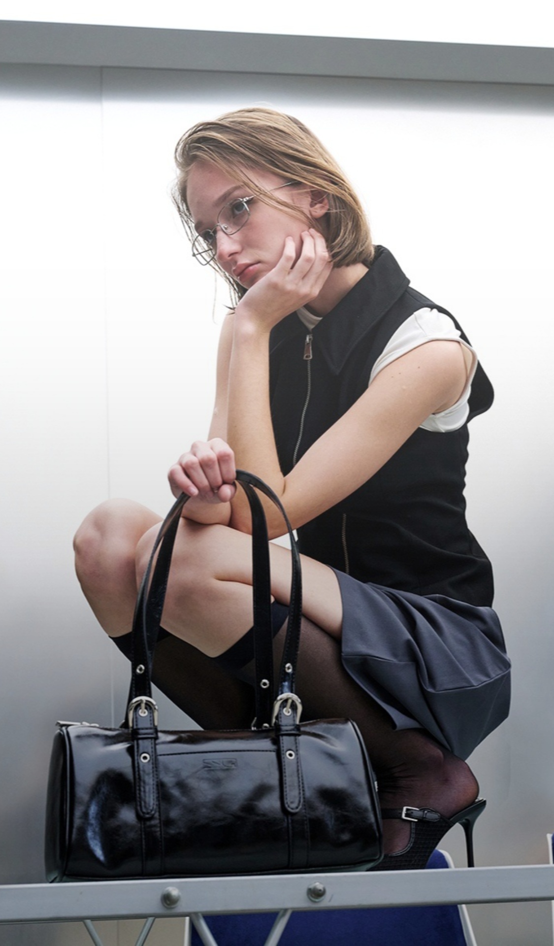 blured_SQUARELINE
2025 F/W