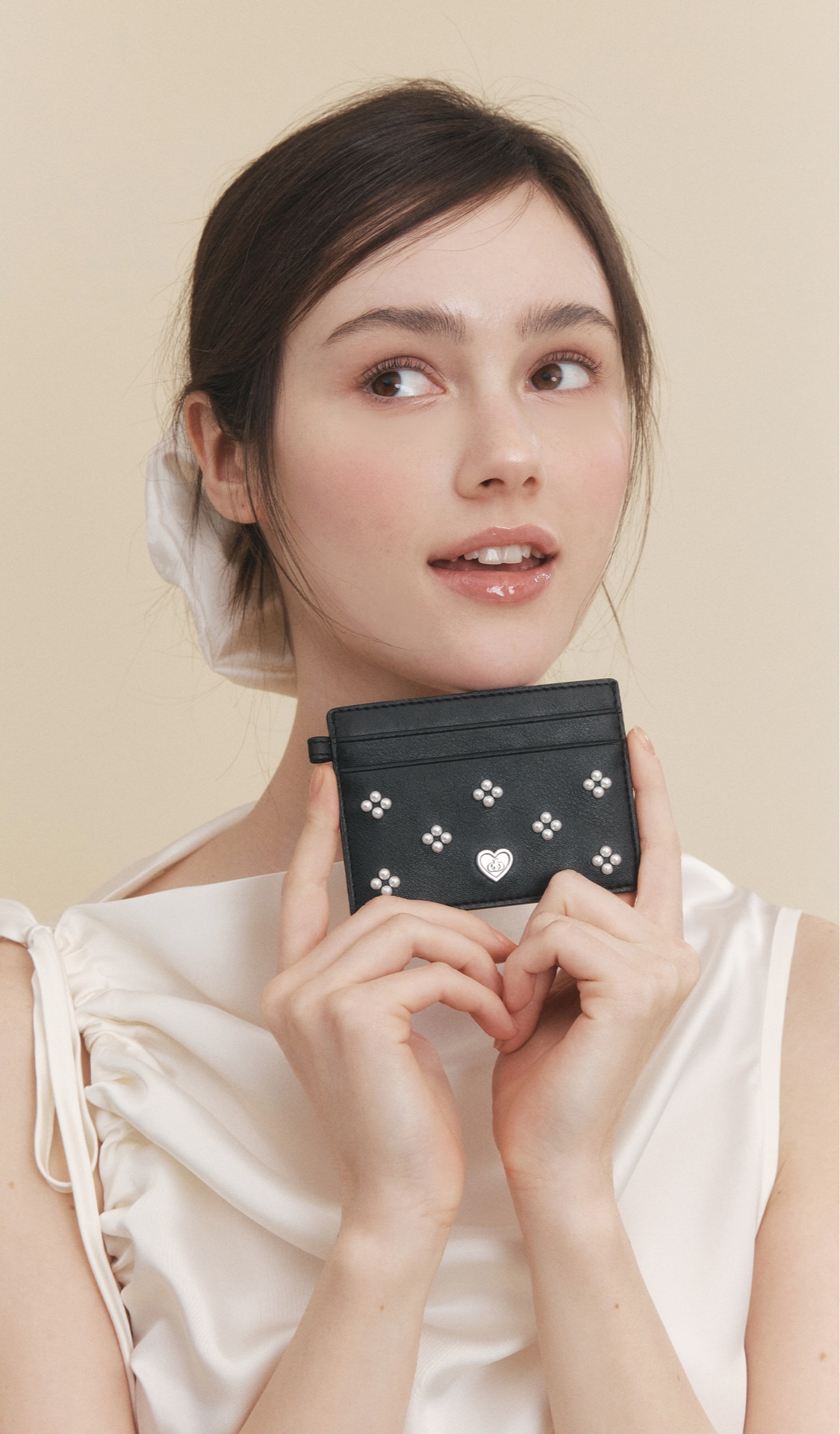 blured_앵브록스 ACC
잡화 추천 아이템