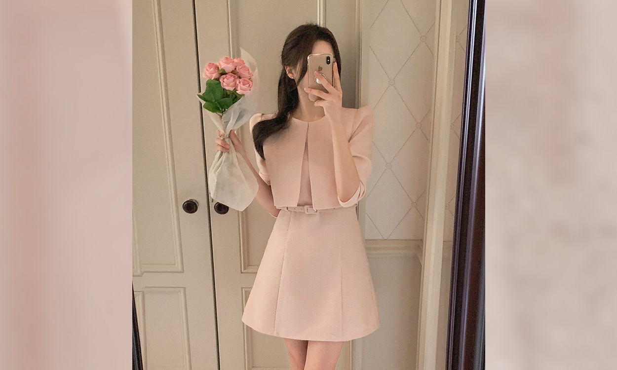 벨트로 잘록한 허리강조
숄자켓 셋업 무드 원피스